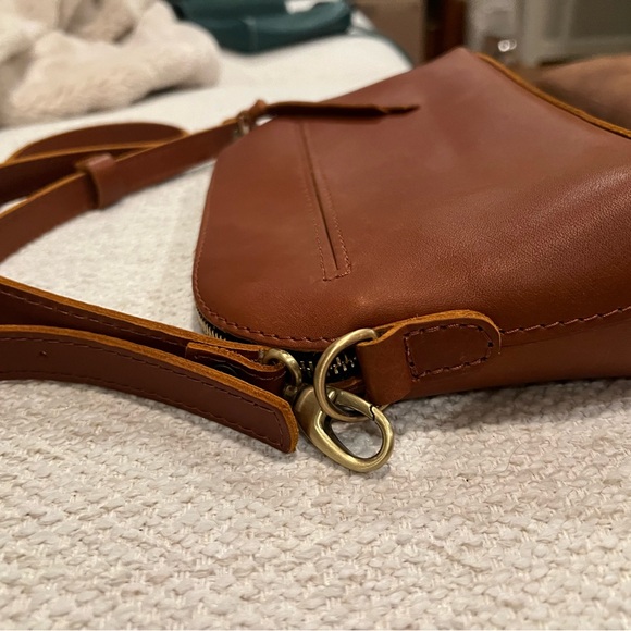 Portland Leather brown leather eclipse purse crossbody bag - Picture 6 of 11